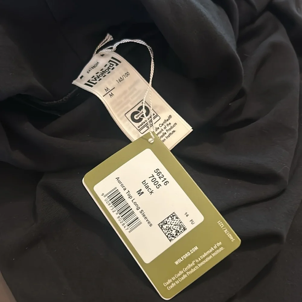 WOLFORD

Black Aurora Long Sleeve Turtleneck - Picture 6 of 10